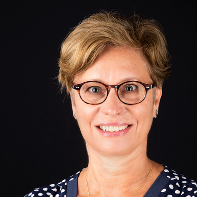 Portretfoto van Dolinda Lenssen